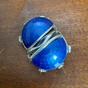 Vintage clip earrings blue faceted look 1-inch gold tone costume jewelry